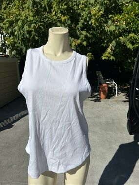 Ribbed Sleeveless Tank Top (DAMAGED - SEE PICTURE NO. 3)